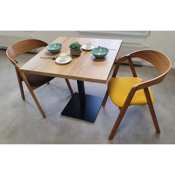 Přírodní dubové křeslo Henry se žlutým sedákem